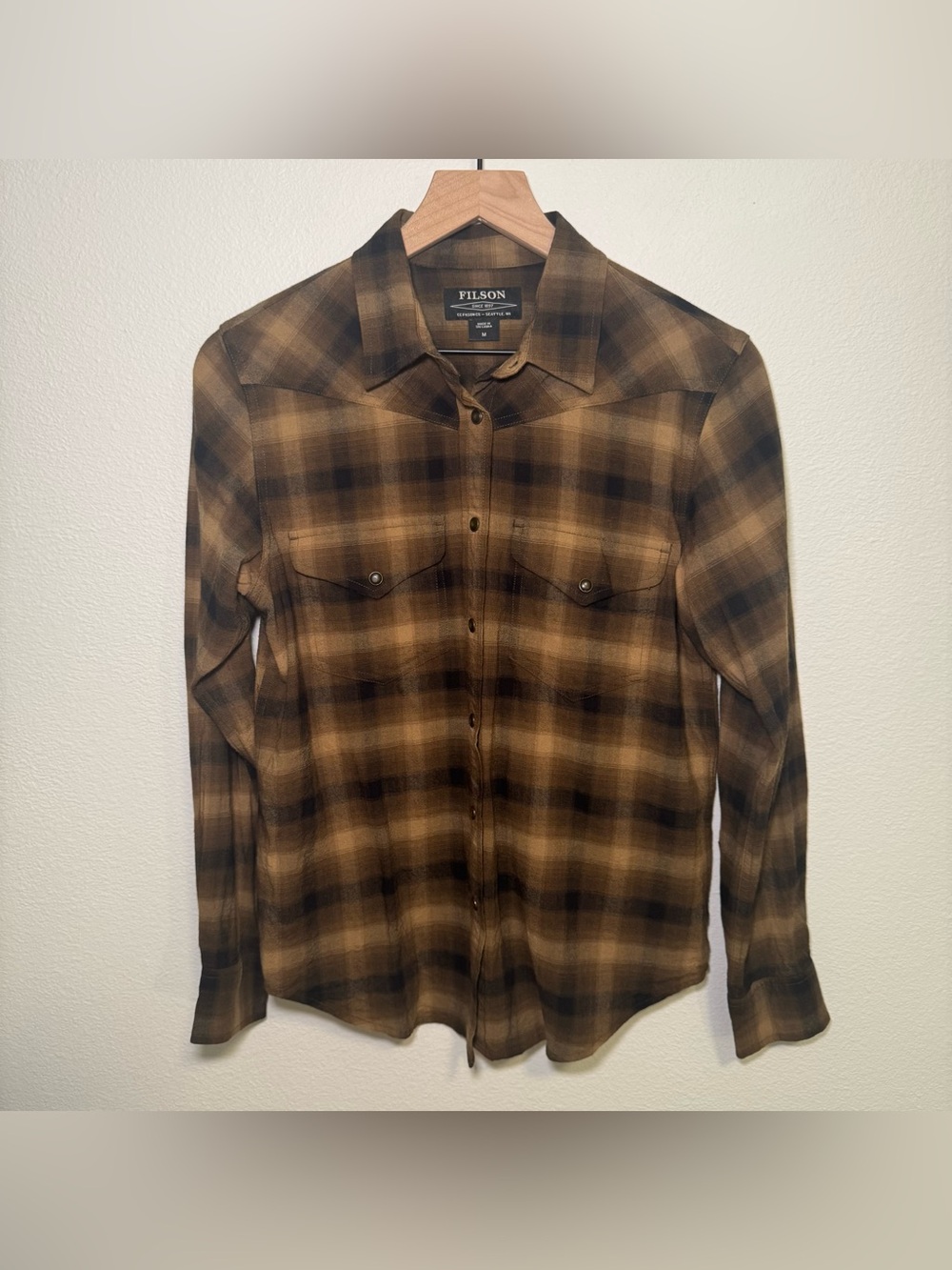 Filson pioneer wool button down shirt